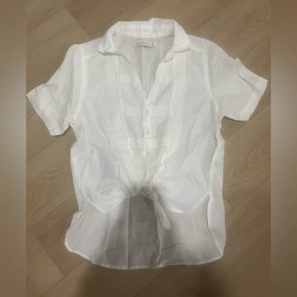 Abercrombie & Fitch Elegant White Shirt
